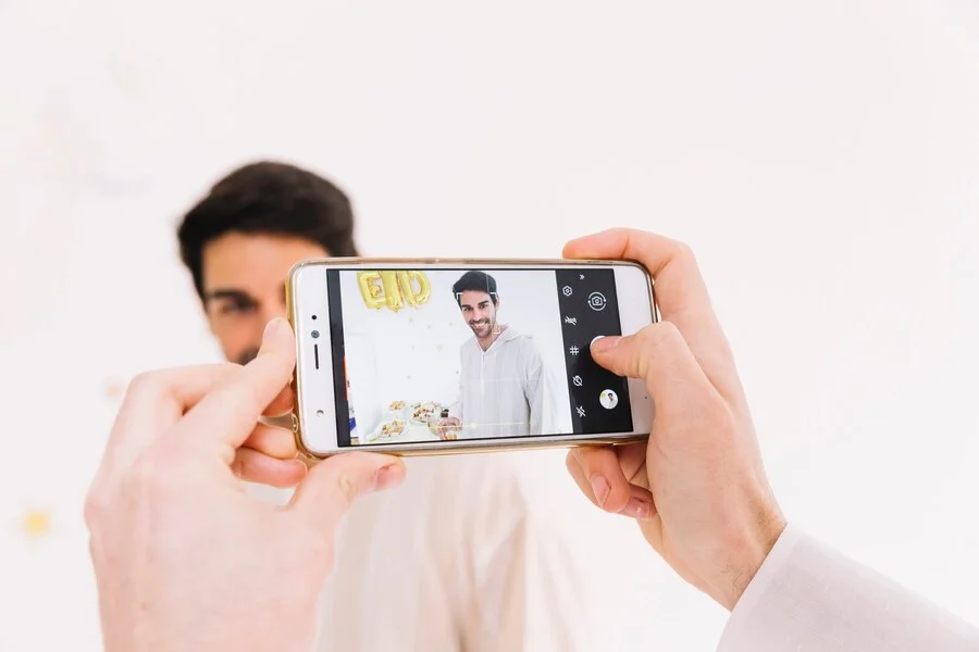 taking-photo-muslim-man_23-2147799370